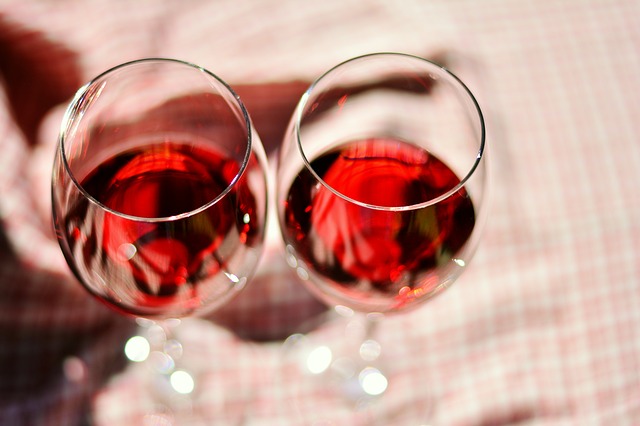 Los 6 aromas más característicos del vino tinto